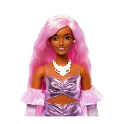 Barbie – bambola deluxe style n.1, con capelli rosa e abito core rosa lucido, accessori inclusi><noscript><img width=