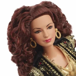 Barbie –  bambola gloria estefan signature doll con abito in oro e nero, include microfono ed accessori, per collezionisti e bambini 6+ anni><noscript><img width=