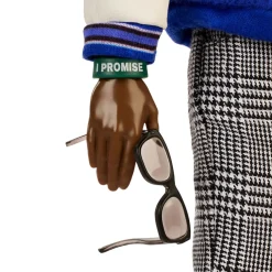 Barbie signature –  lebron james kenbassadors, bambola da collezione del campione nba con giacca in stile college e accessori inclusi><noscript><img width=