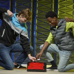 BEYBLADE x con l’arena clash and carry, ghiera x-celerator e trottole personalizzabili><noscript><img width=