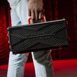 BEYBLADE x con l’arena clash and carry, ghiera x-celerator e trottole personalizzabili><noscript><img width=