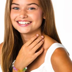 CRAYOLA creations il laboratorio delle perline – 2500 pezzi per creare gioielli><noscript><img width=