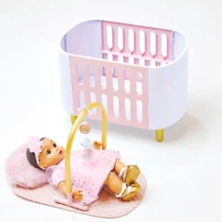 FAO Schwarz Culla con giostrina musicale per bambole fao baby><noscript><img width=