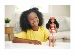 Disney princess – vaiana, bambola snodata con capi e accessori scintillanti ispirati al film , giocattolo per bambini, 3+ anni, hpg68> Fashion Dolls