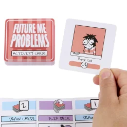 MATTEL GAMES Future me problems – gioco di carte di sarah’s scribbles, con 2 mazzi di carte, da 2 a 4 giocatori, perfetto per le serate di gioco in famiglia, giocattolo per bambini, 7+ anni, hph14><noscript><img width=