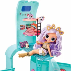LOL Il nuovo glam n’ go camper è il veicolo più cool per viaggiare con stile. presenta oltre 50 sorprese><noscript><img width=