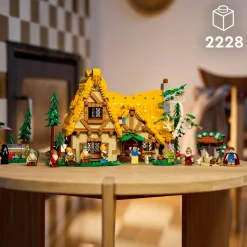 Disney Lego 43242 il cottage di biancaneve e i sette nani, modellino di casa da costruire per adulti, idea regalo lei o lui><noscript><img width=