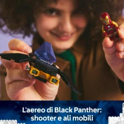 LEGO SUPER HEROES Lego marvel 76310 auto di iron man car e black panther contro hulk rosso, macchina giocattolo, aereo e 3 minifigure, bambini7+><noscript><img width=