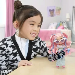 LOL surprise tweens – fashion doll flora moon. include oltre 10 sorprese e favolosi accessori><noscript><img width=