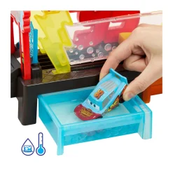 Cars Mattel – autolavaggio corsa cambia colore, playset disney pixar con rampa e vasca><noscript><img width=