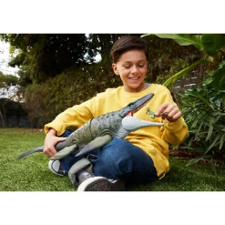 Jurassic World Mattel la rinascita – mosasauro morso letale, dinosauro snodato con enormi fauci e mini dilofosauro incluso><noscript><img width=