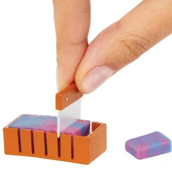 MINIVERSE MGA Mga’s miniverse make it mini spa: mini oggetti da collezione in confezione misteriosa, prodotti spa/beauty fai da te che funzionano davvero><noscript><img width=