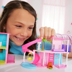 Barbie Mini land – casa dei sogni 1 – playset con bambola a sorpresa, mobili e accessori inclusi><noscript><img width=