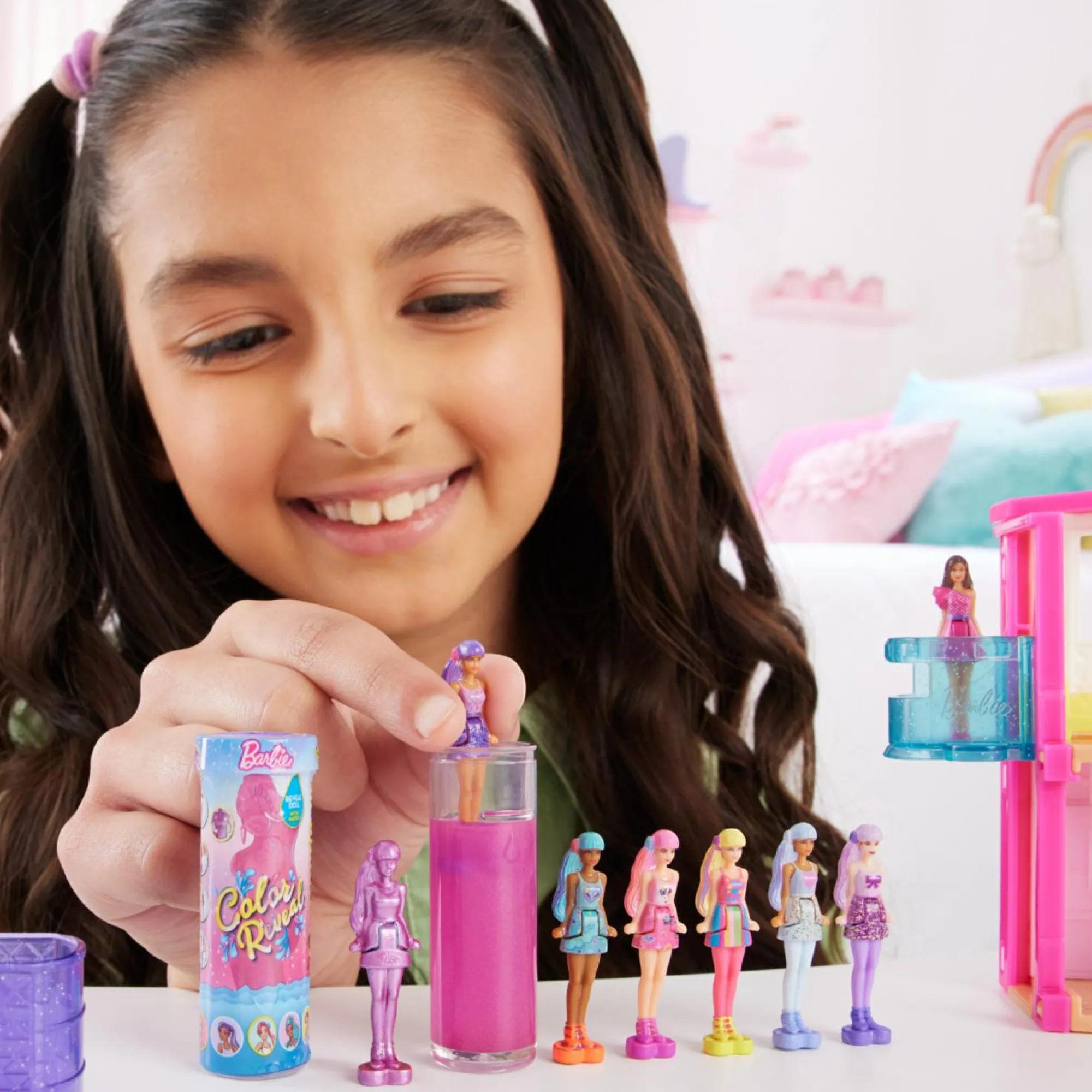 Barbie Mini land – color reveal – mini bambola con sorpresa che cambia colore con l’acqua> Fashion Dolls