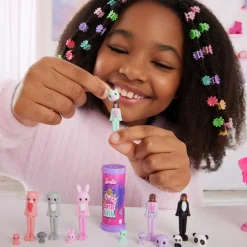 Barbie Mini land – cutie reveal serie color – mini bambola con costume in peluche e cucciolo><noscript><img width=