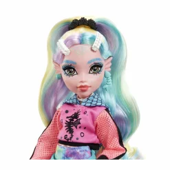 Monster High – lagoona blue, bambola snodata alla moda e capelli con ciocche colorate, con accessori e cucciolo di piranha, giocattolo per bambini, 4+ anni, hhk55><noscript><img width=