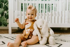 Bunnies By The Bay Peluche sweet nibble cream bunny 40 cm><noscript><img width=