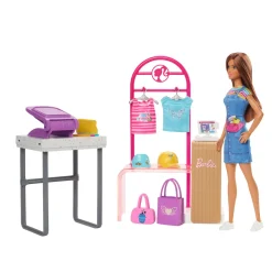 Barbie Playset make & sell boutique, bambola con capelli castani, strumenti per fogli in alluminio, abiti e accessori> Fashion Dolls