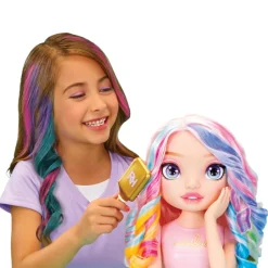Rainbow High styling head – bella! set gioco 4-in-1 con creme per capelli lavabili, smalto per unghie e accessori per colorare><noscript><img width=
