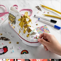 FAO Schwarz Set designer per decorare sneakers><noscript><img width=