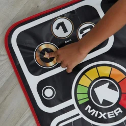 FAO Schwarz Tappeto musicale dance party><noscript><img width=